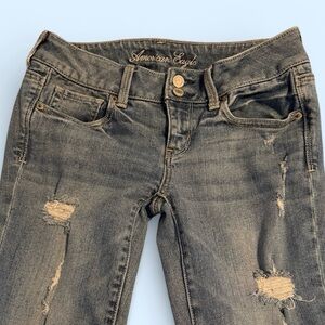American Eagle Outfitters Women's Distressed Ankle Length Jeans, Size 4